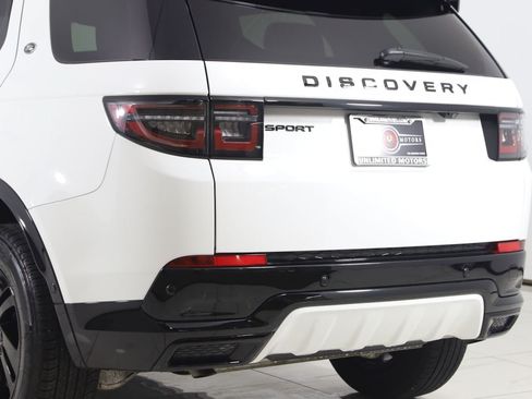 Used 2024 Land Rover Discovery Sport Dynamic SE AWD/4WD image 24