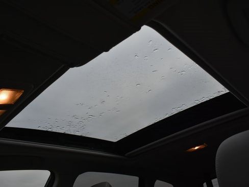 Used 2015 Subaru Forester 2.5i Touring w/ Eyesight & Navigation System image 32