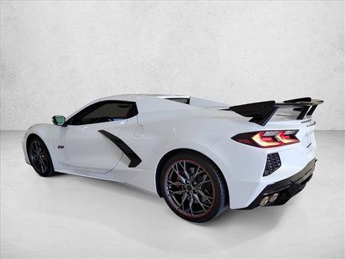 Used 2023 Chevrolet Corvette Stingray Premium Conv w/ Z51 Performance Package RWD image 7