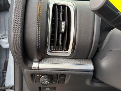 Used 2025 Ford Expedition Tremor image 12