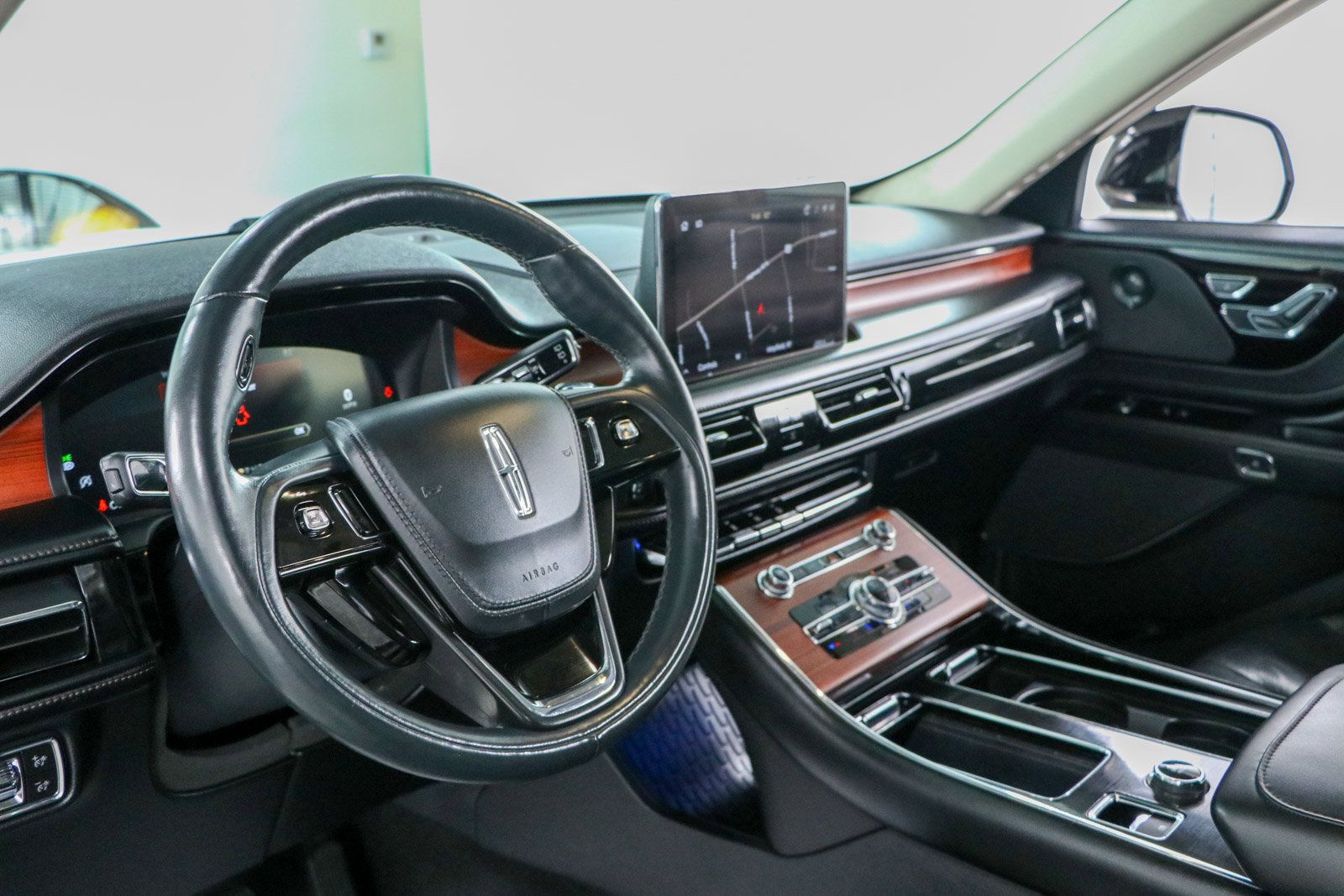 Used 2021 Lincoln Aviator Reserve w/ Equipment Group 201A AWD/4WD image 23