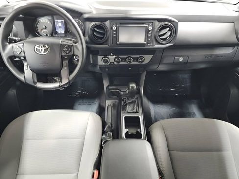Used 2019 Toyota Tacoma SR image 2