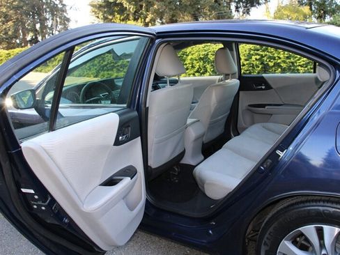 Used 2015 Honda Accord LX image 16