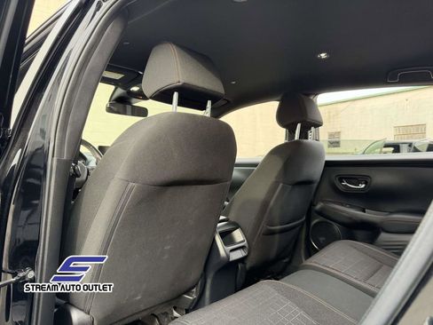 Used 2024 Honda HR-V Sport image 25