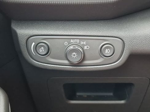 Used 2023 Chevrolet TrailBlazer LT FWD image 18