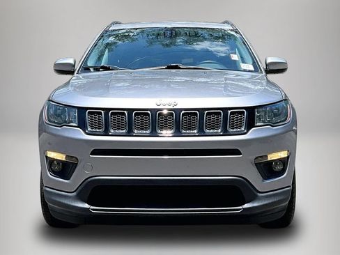 Used 2019 Jeep Compass Latitude w/ Popular Equipment Group FWD image 3