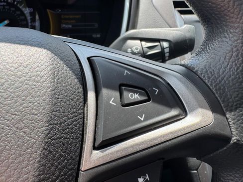 Used 2020 Ford Fusion SE FWD image 17