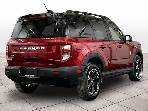 Used 2025 Ford Bronco Sport Outer Banks w/ Outer Banks Tech Package+ AWD/4WD image 11