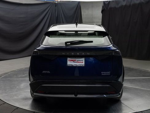 Used 2023 Nissan Ariya AWD image 8