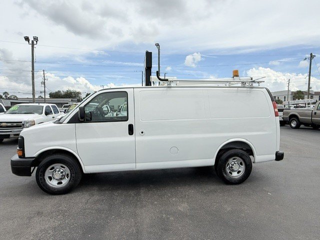 Used 2011 Chevrolet Express 2500 RWD image 9