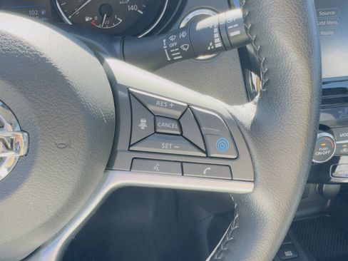 Used 2022 Nissan Rogue Sport SL w/ Premium Package image 19