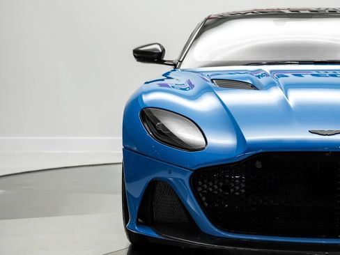 Used 2022 Aston Martin DBS Superleggera RWD image 34