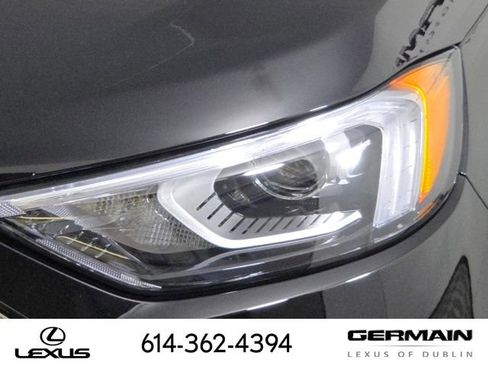 Used 2019 Ford Edge Titanium w/ Cold Weather Package image 15