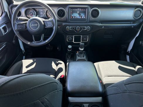 Used 2020 Jeep Wrangler Unlimited Sport image 10
