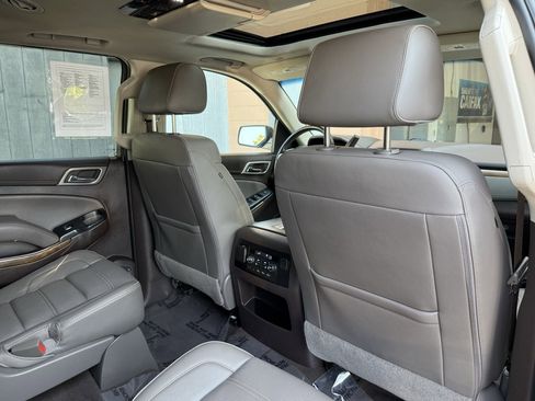Used 2019 GMC Yukon XL Denali w/ Open Road Package image 28
