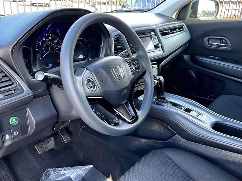 Used 2016 Honda HR-V LX image 18