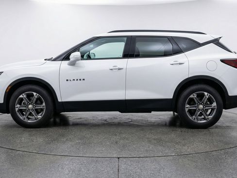 Used 2025 Chevrolet Blazer LT image 5