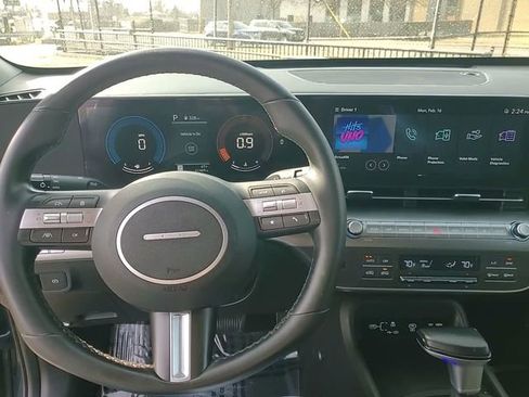 Used 2025 Hyundai Kona SEL image 26