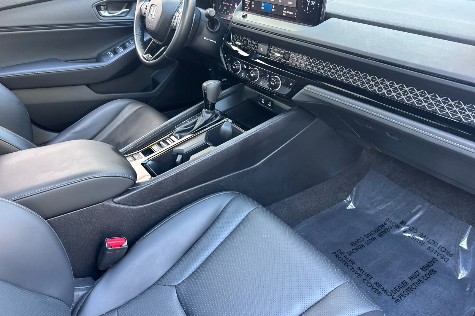 Used 2024 Honda Accord Sport image 31