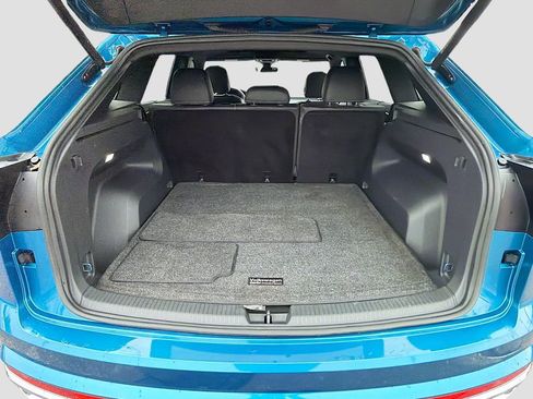 Used 2024 Volkswagen Atlas Cross Sport SEL image 11