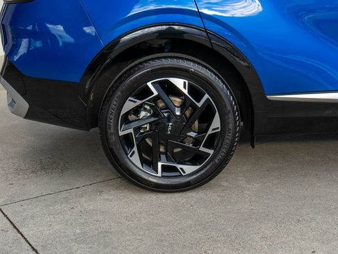 Certified 2025 Kia Sportage SX image 35