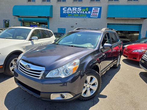 Used 2011 Subaru Outback 2.5i Premium AWD/4WD image 2
