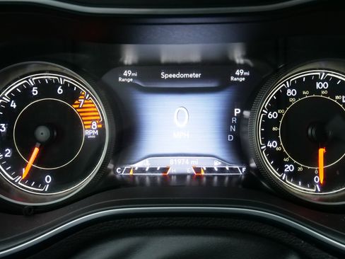 Used 2021 Jeep Cherokee Latitude Lux w/ Comfort/Convenience Group image 24