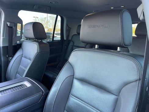 Used 2020 GMC Yukon Denali image 23