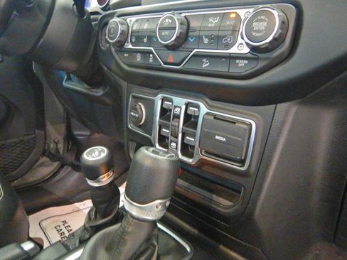 Used 2020 Jeep Wrangler Unlimited Sport AWD/4WD image 8