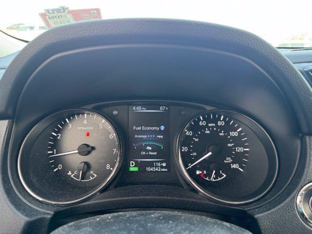 Used 2017 Nissan Rogue SL w/ SL Premium Package FWD image 25