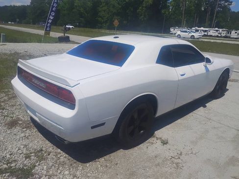 Used 2013 Dodge Challenger SXT Plus RWD image 5
