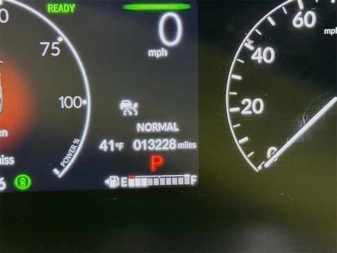 Used 2025 Honda CR-V Sport Touring image 13