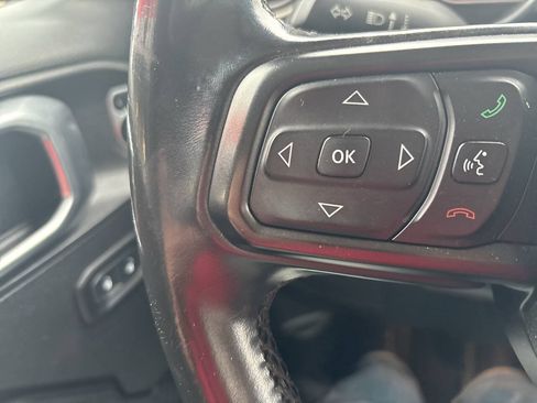 Used 2018 Jeep Wrangler Unlimited Sport S AWD/4WD image 36