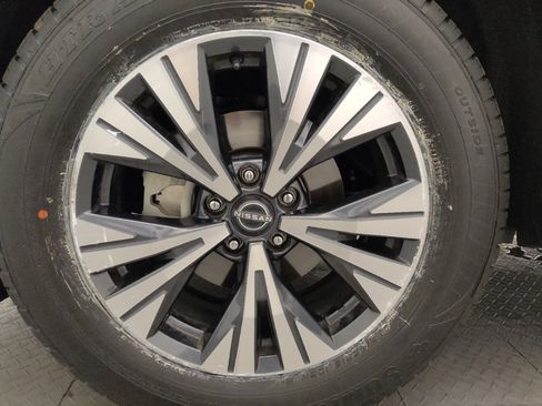 Used 2021 Nissan Rogue SV FWD image 31