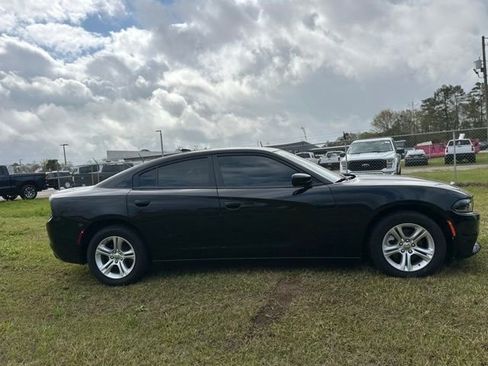 Used 2023 Dodge Charger SXT image 2
