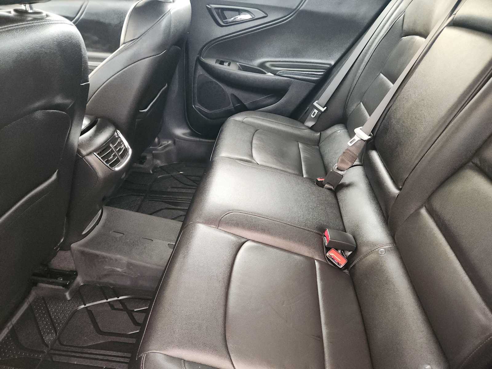 Certified 2022 Chevrolet Malibu LT w/ Leather Package FWD image 31