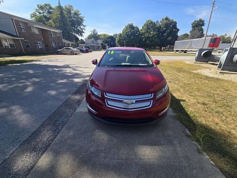 Used 2013 Chevrolet Volt w/ Enhanced Safety Package 1 image 4