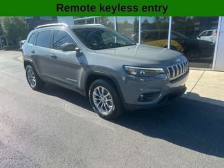 Used 2020 Jeep Cherokee Latitude Lux w/ Quick Order Package 26H Lux AWD/4WD video 1