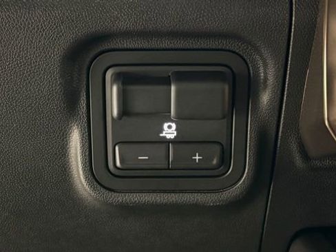Used 2025 GMC Hummer EV 2X image 33