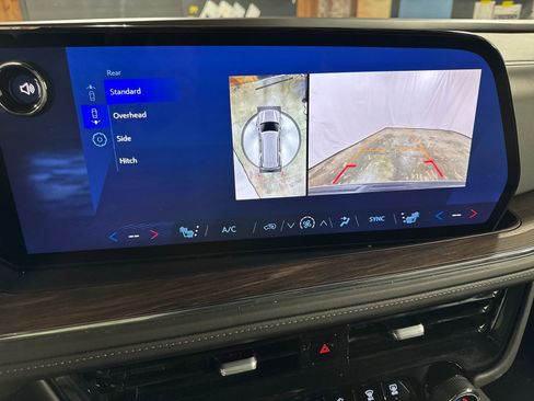 Used 2025 Chevrolet Tahoe LT AWD/4WD image 21