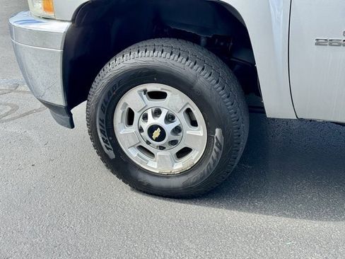Used 2011 Chevrolet Silverado 2500 LT image 9