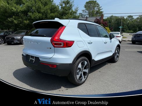 Used 2026 Volvo XC40 B5 Plus w/ Protection Package Premier AWD/4WD image 8