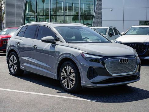 Used 2023 Audi Q4 e-tron Premium Plus w/ Premium Plus RWD image 5