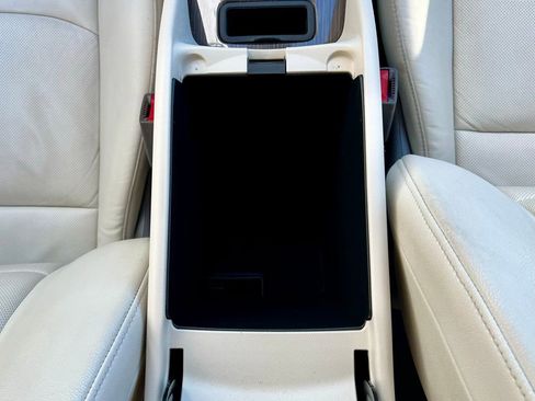 Used 2024 Chevrolet Malibu LT image 35