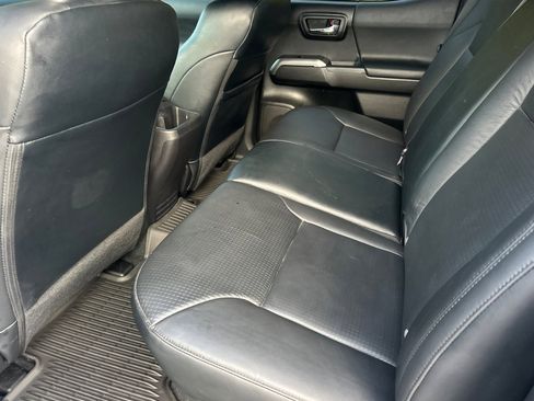 Used 2023 Toyota Tacoma Limited image 12