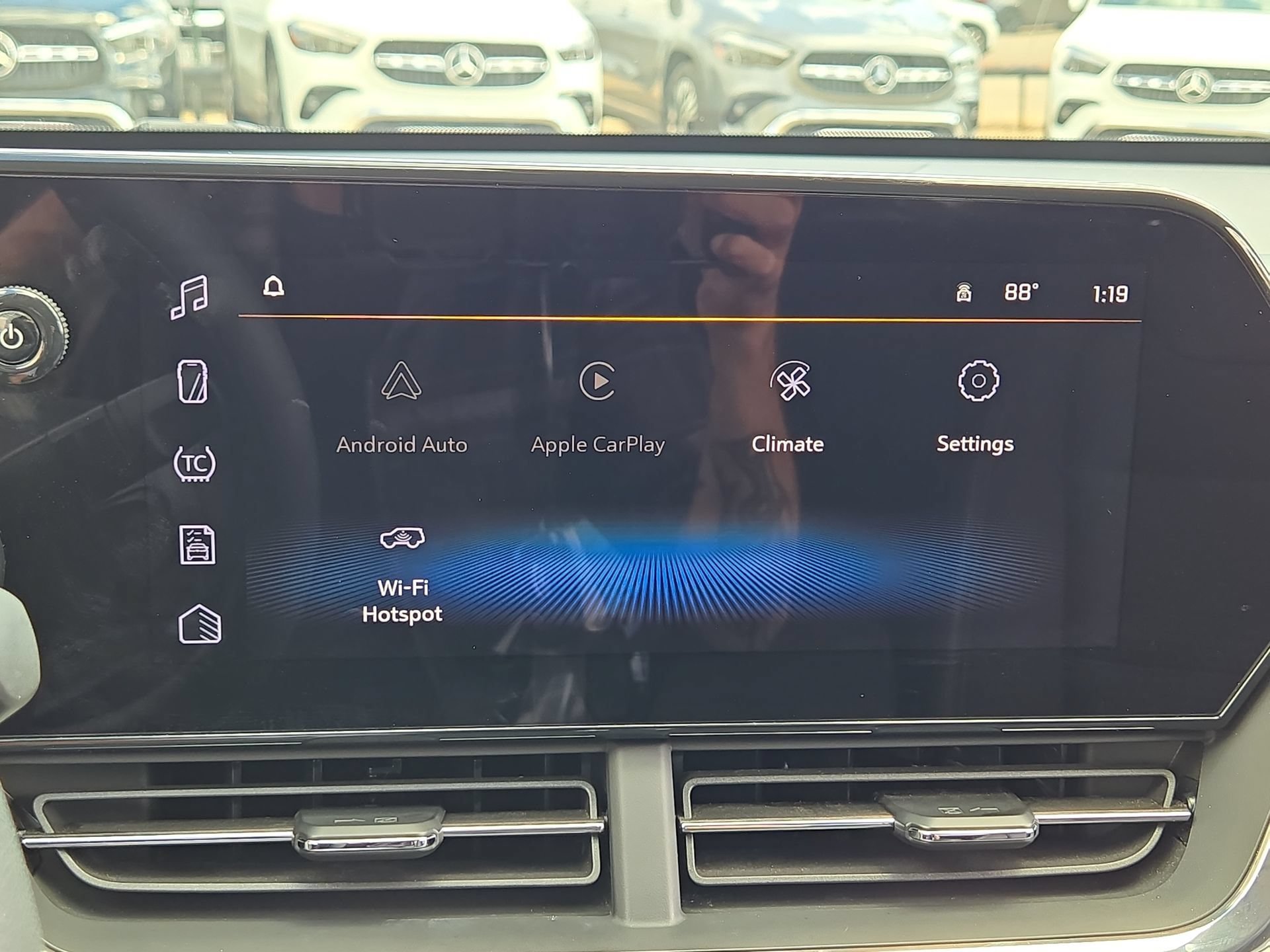 Used 2025 Chevrolet Trax LT FWD image 19
