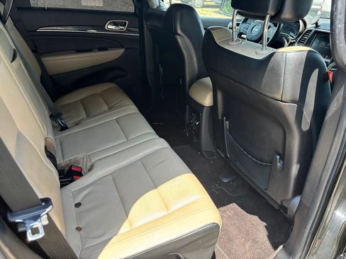 Used 2016 Jeep Grand Cherokee Limited 75th Anniversary RWD image 15