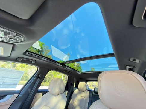 New 2026 Porsche Cayenne image 15