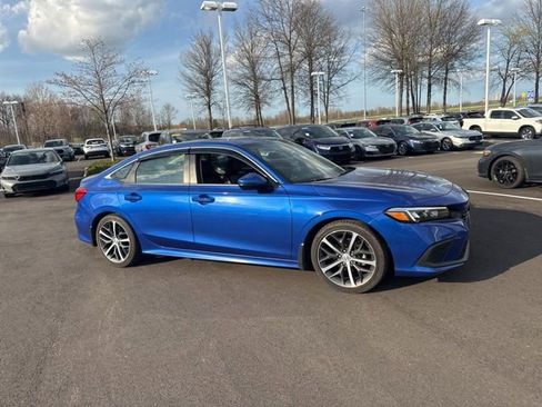 Used 2022 Honda Civic Touring image 8