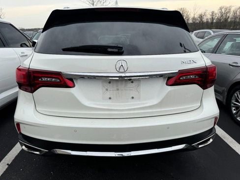Used 2017 Acura MDX FWD w/ Advance & Entertainment image 3